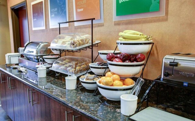 Comfort Inn & Suites