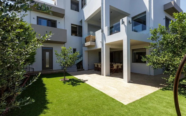 Villa Rizes Luxury in Maroulas