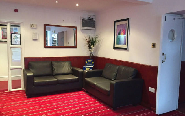 Cranford Hotel
