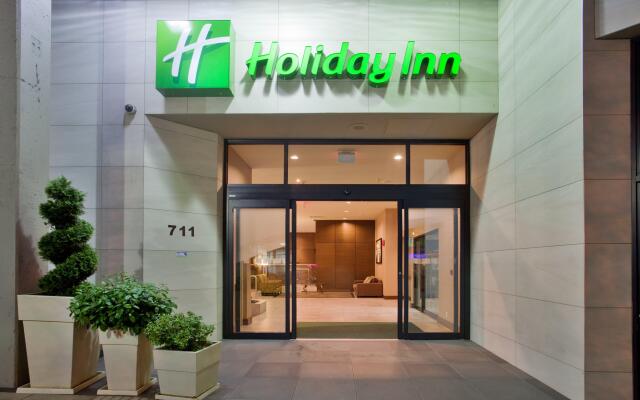 Holiday Inn Vancouver Centre, an IHG Hotel