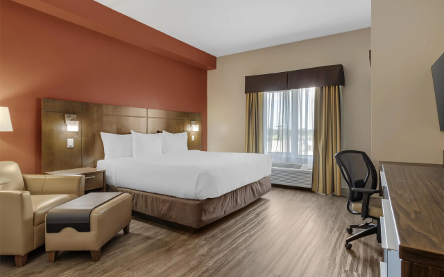 Best Western Plus Winnipeg West