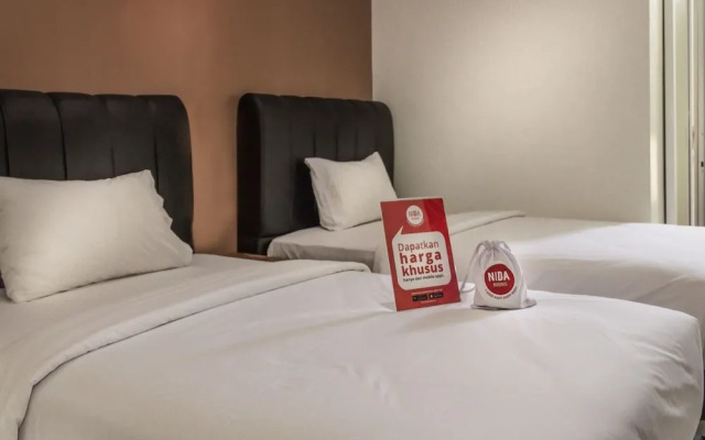 NIDA Rooms Surya Samantri Coblong