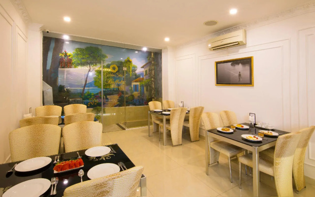 Golden Star Hotel