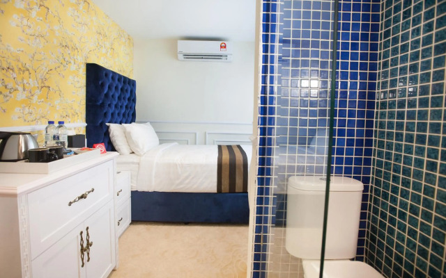 Apple Heritage Hotel