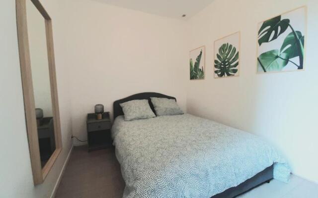 Rouen Les Chartreux Au Calme