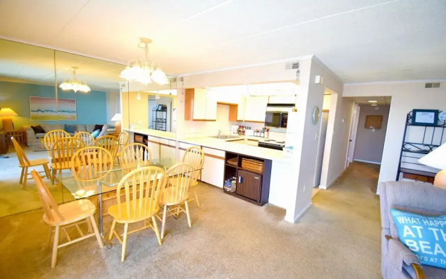 Thunder Island 168d 2 Bedroom Condo by RedAwning