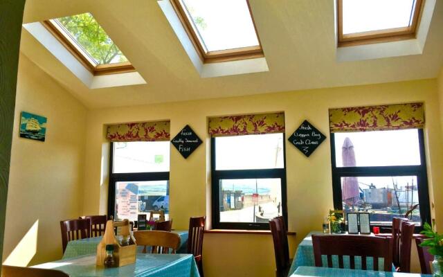 The Pier Bar , Cleggan