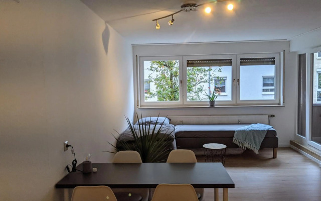 Helle offene Innenstadtwohnung mit Balkon