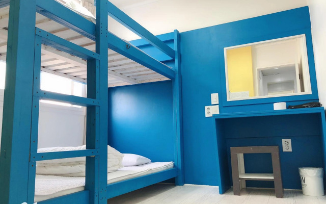 Slow Citi Guesthouse - Hostel
