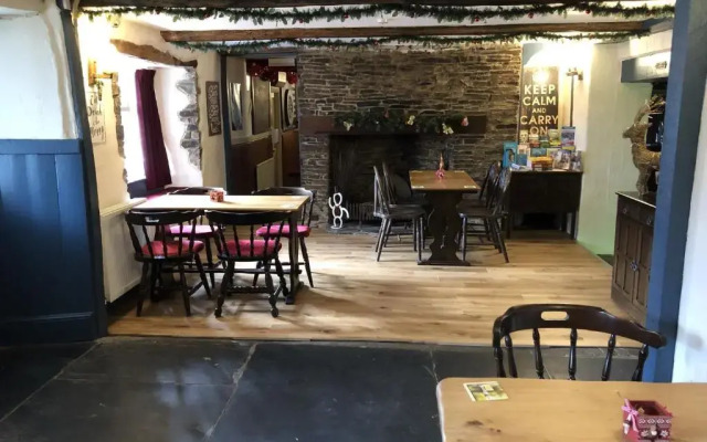 Blue Lion Inn