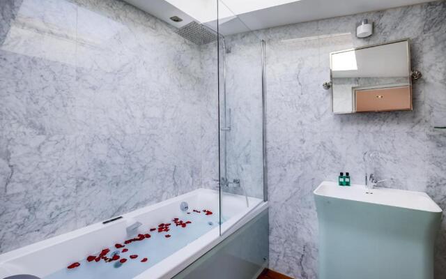 Les Suites Du Palais Gallien