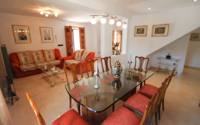 Finca La Verema - holiday home with private swimming pool in Benissa