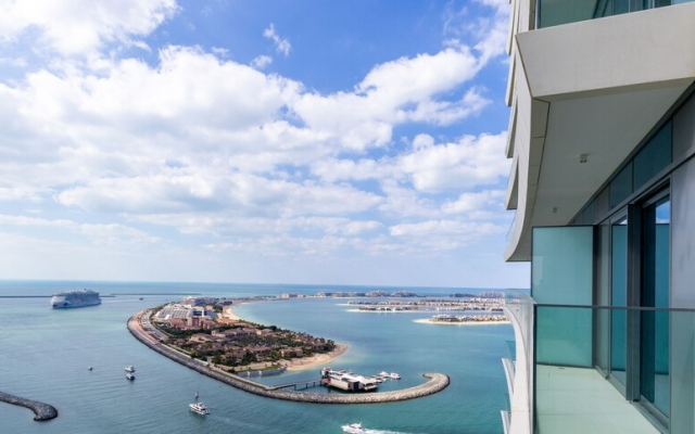Homesgetaway- 2BR in Beach Vista Tower 2
