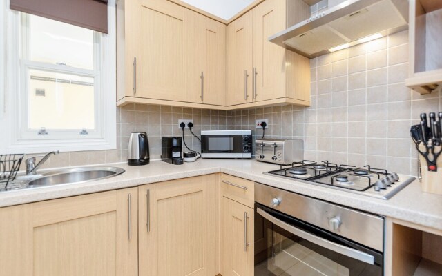 Watford Junction Apartment