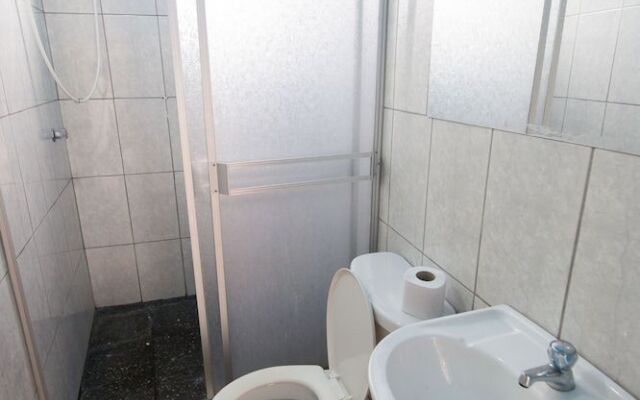 Tupackers Hostel
