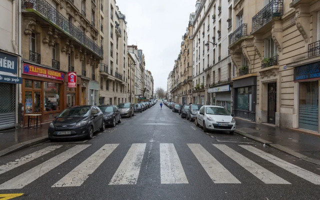 Pelicanstay in Central Paris