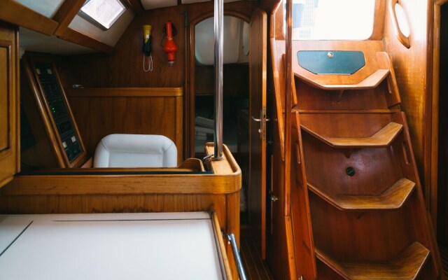 Sheliak boat and breakfast