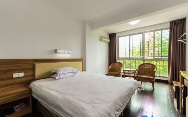 Wuyishan Xuecheng Hotel