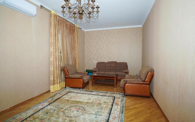 Tour house (Тур Хаус) гостевой дом