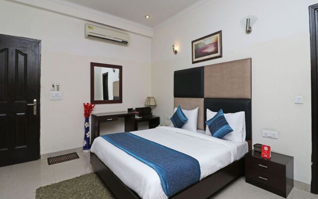 OYO 10171 Hotel Comfort Stay