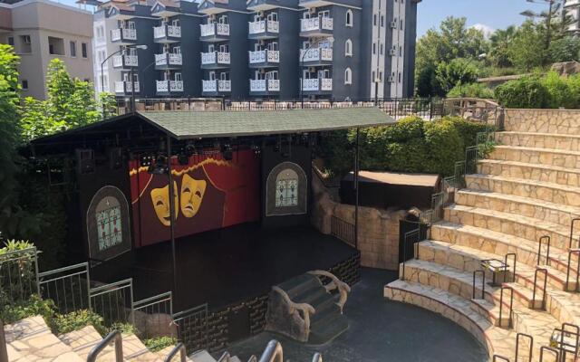 5 Star Hotel Concept Apartment Pool and Aqua Park