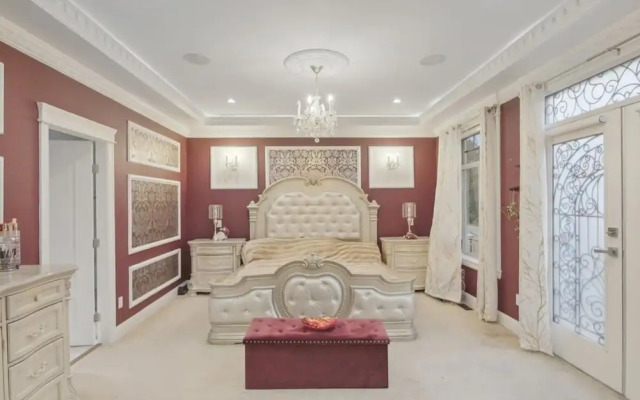 Royal Boutique Hotel