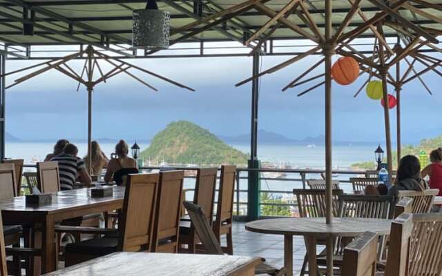 Pesona Restaurant and Room