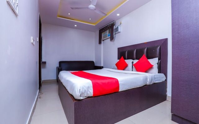 OYO 37667 Hotel Aashiana