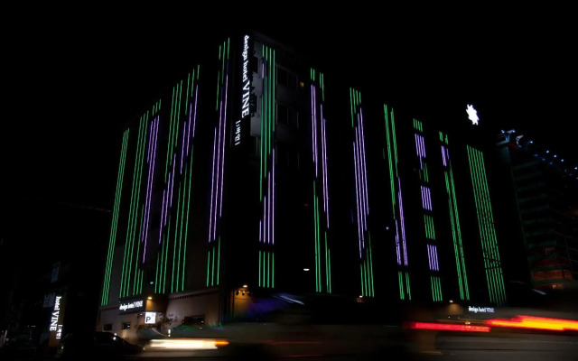 Vine Hotel