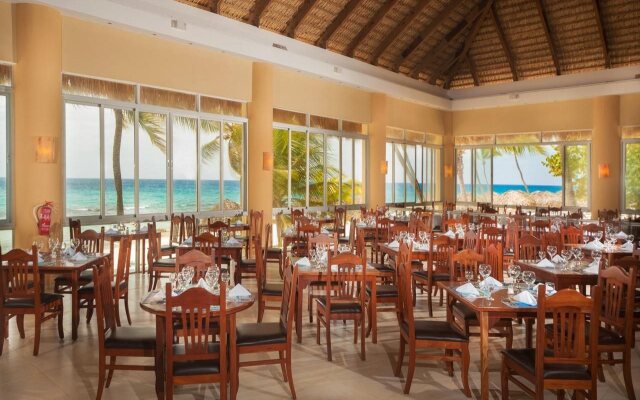 Viva Wyndham Viva Wyndham Dominicus Beach Resort — All Inclusive