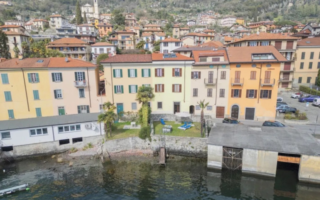 Cozy Nest on the Lake by Rent all Como