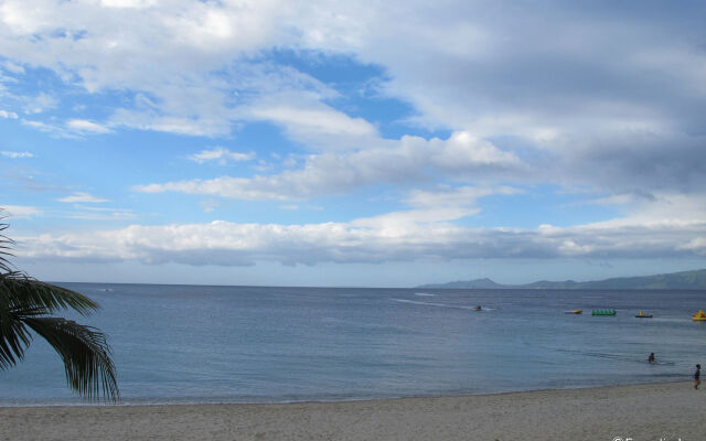 White Beach Hotel Puerto Galera powered by Cocotel