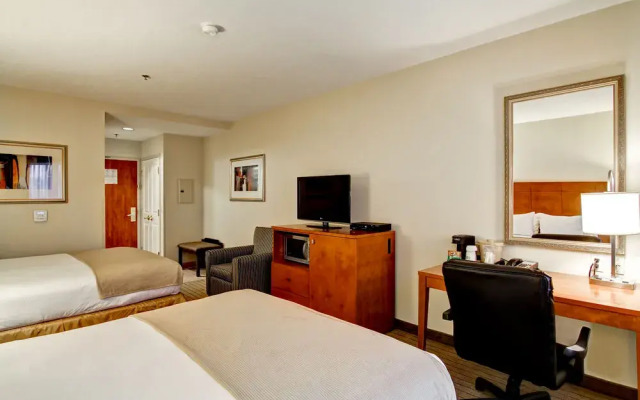 Spark by Hilton Guelph