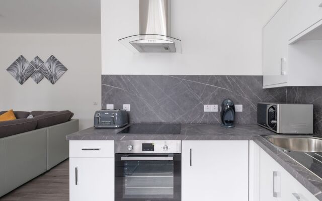 Highland Park Apartment