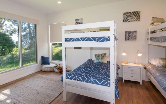'Mherringa' at Bawley - 31 Tingira Drive – Guest Rooms – Bawley Point