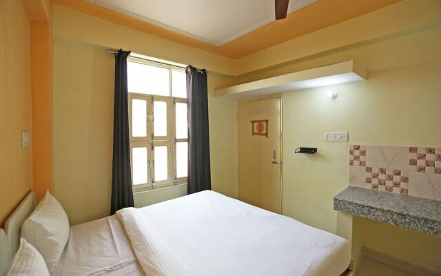 SPOT ON 48911 Sukhrali Residency