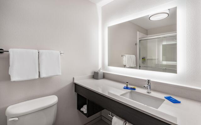 Holiday Inn Express & Suites Trinidad, an IHG Hotel