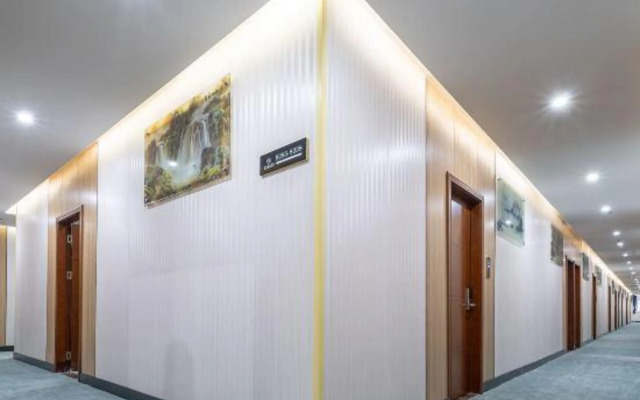 Shanshui Business Hotel (Zhuhai Jida Lovers Road)