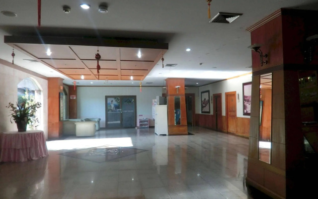 Ayutthaya Thanee Hotel