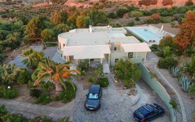 NEW - Villa Manika - 3BR 3BA Pool