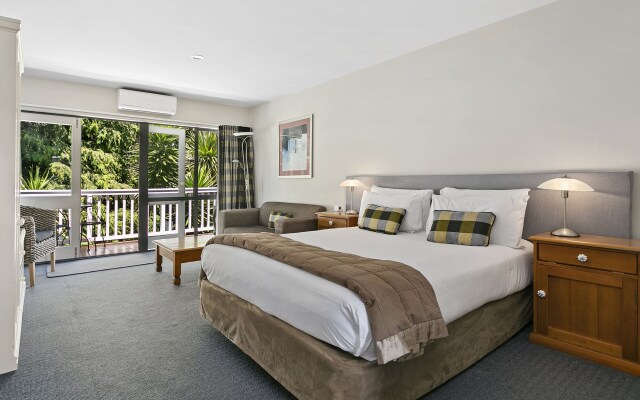 Baycrest Lodge