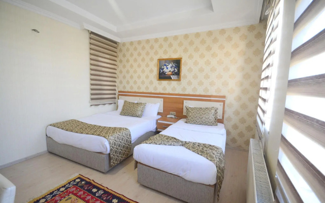 Dimet Park Hotel
