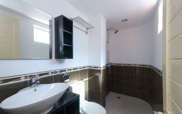 Dragon Inn By OYO Rooms