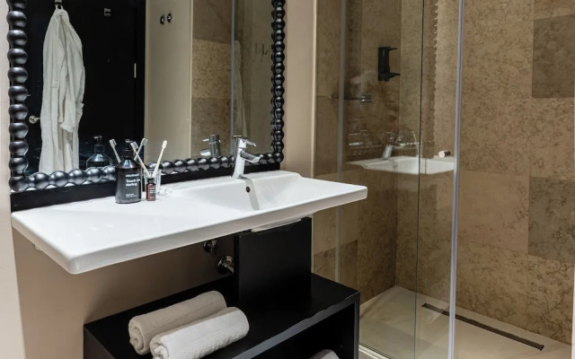 Casa Teva Lisboa Boutique Hotel by chic&basic