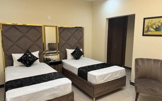 Gold Pine Hotel Lahore