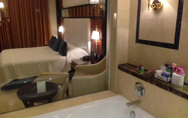 Central Park Tower Resort