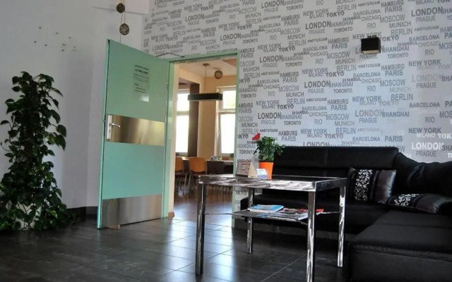 Hostel24 BED&BREAKFAST