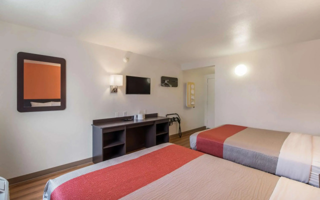 Park Inn by Radisson, Fargo West Acres