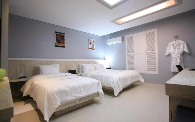Opera 21 Hotel
