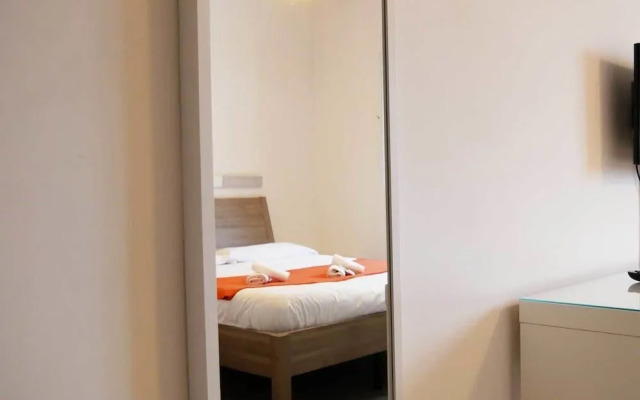 Ostello Ave Gratia Plena - Hostel